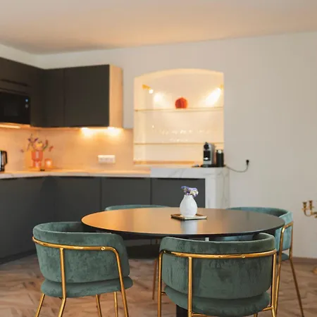 Untersberg Nest - Leopoldskron Daire Salzburg